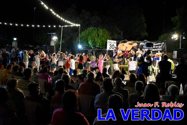 El pasado sábado, 30 de julio del 2022, en la explanada junto al Restaurante El Cortijo, en el Campo de San Juan, se celebró el XXX ENCUENTRO DE CUADRILLAS DE ANIMEROS EN EL NOROESTE MURCIANO. Las cuadrillas invitadas empezaron a llegar y a hacer música mientras se hacía la hora de degustar una merienda/cena que se les ofreció a las mismas. A continuación tuvo lugar el homenaje a Salvador Ondoño López, fallecido hace solo unos días.