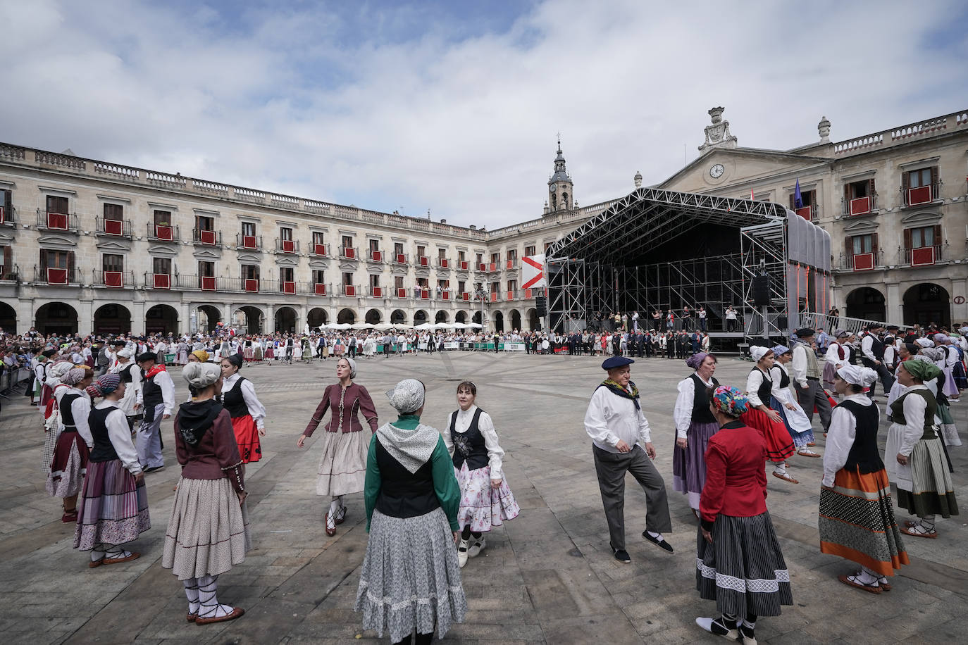 Fotos: Los Gigantes toman Vitoria