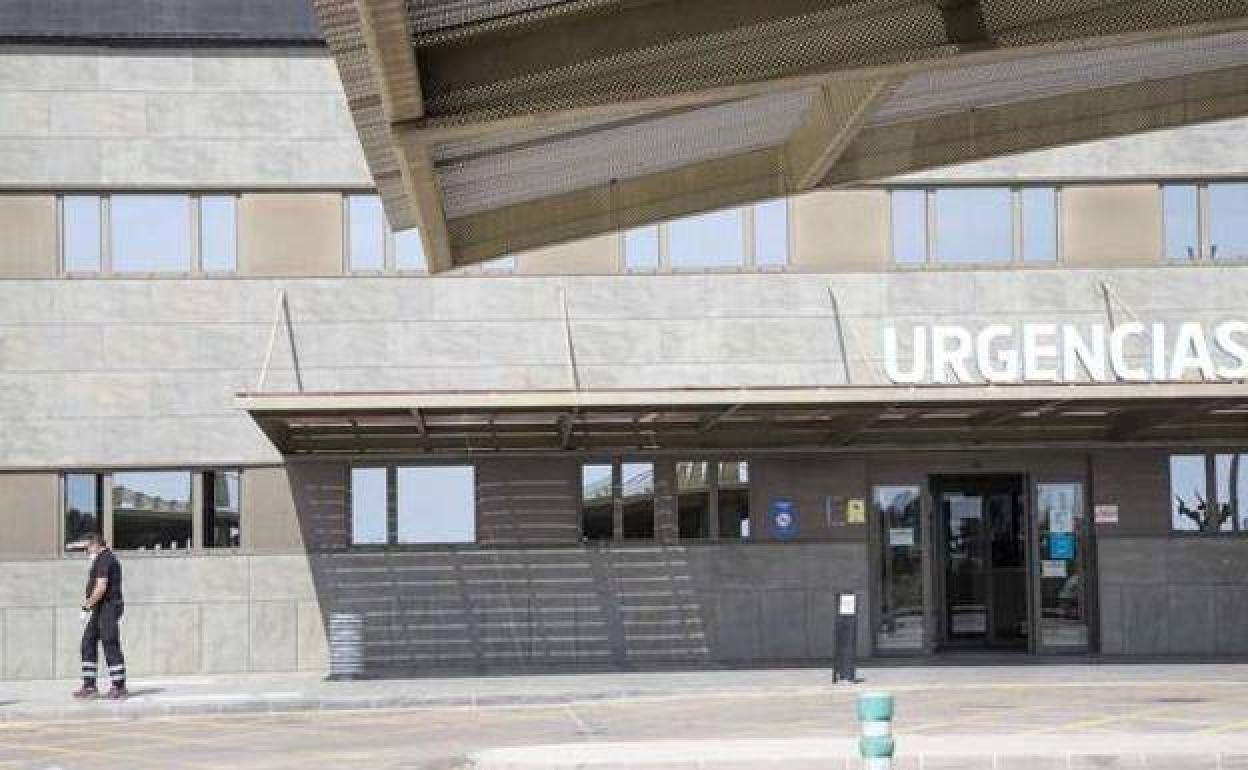 Puerta de Urgencias del hospital Los Arcos, en una fotografía de archivo.