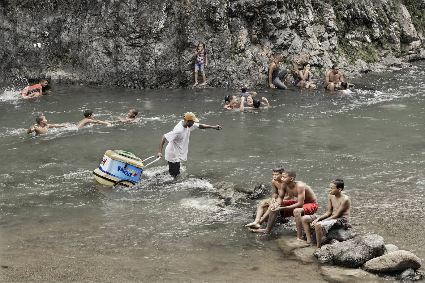 Fotos: Exposiciones &#039;Fluye&#039; y &#039;Son&#039;