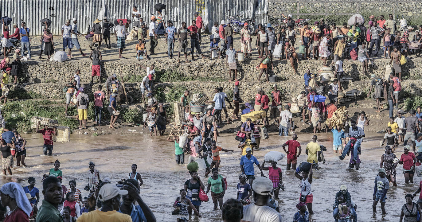 Fotos: Exposiciones &#039;Fluye&#039; y &#039;Son&#039;