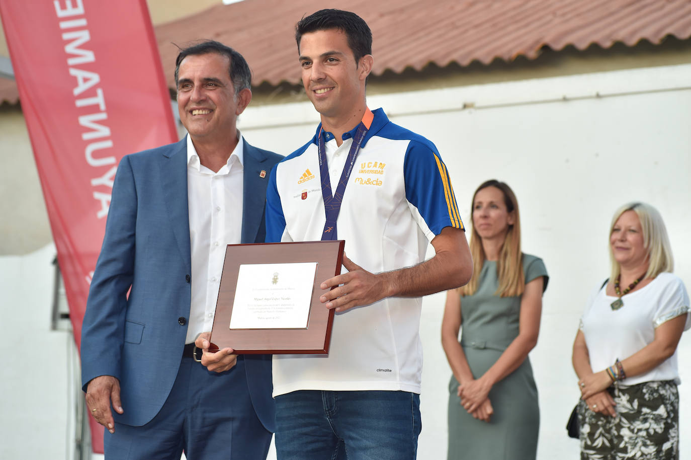 Fotos: Homenaje a Miguel Ángel López en Llano de Brujas