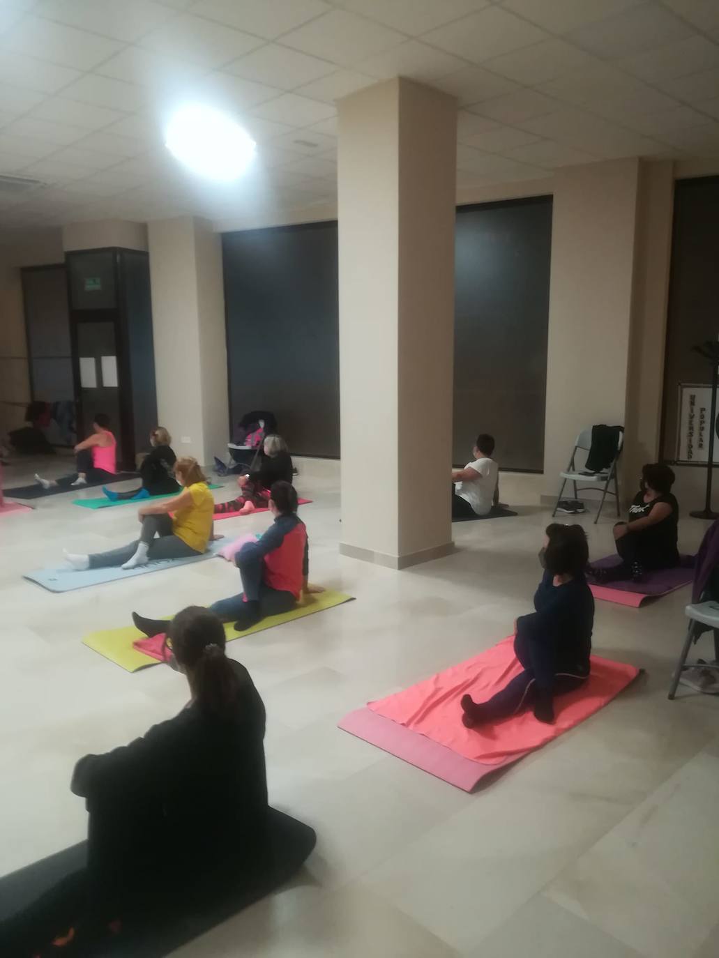 La Universidad Popular de Lorca imparte talleres gratuitos de gerontogimnasia destinados a los mayores de 65 años.