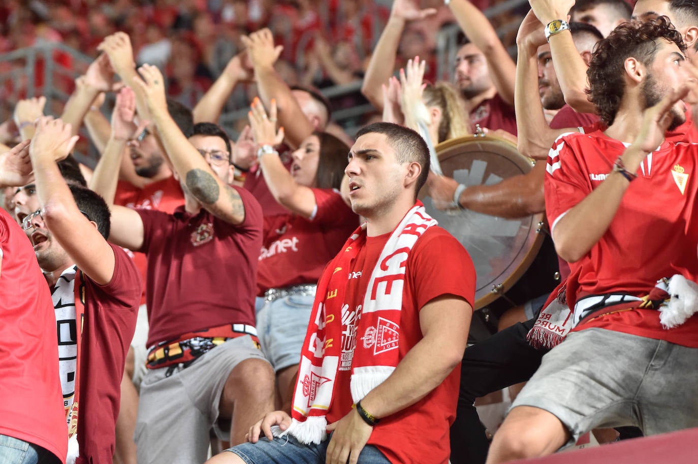 Fotos: Búscate en las gradas del Enrique Roca en el debut del Real Murcia en Primera Federación