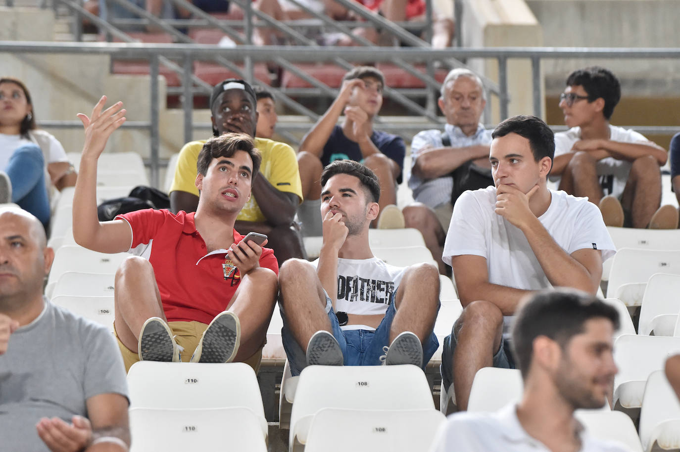 Fotos: Búscate en las gradas del Enrique Roca en el debut del Real Murcia en Primera Federación