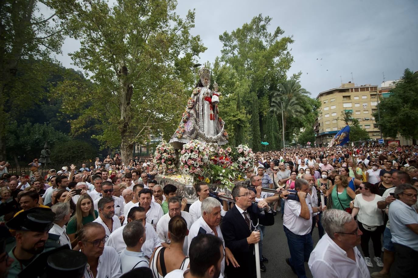 Fotos: La Virgen de la Fuensanta baja a Murcia dos años y medio después