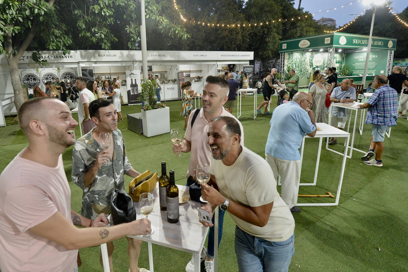 Fotos: Los murcianos abarrotan Los Huertos