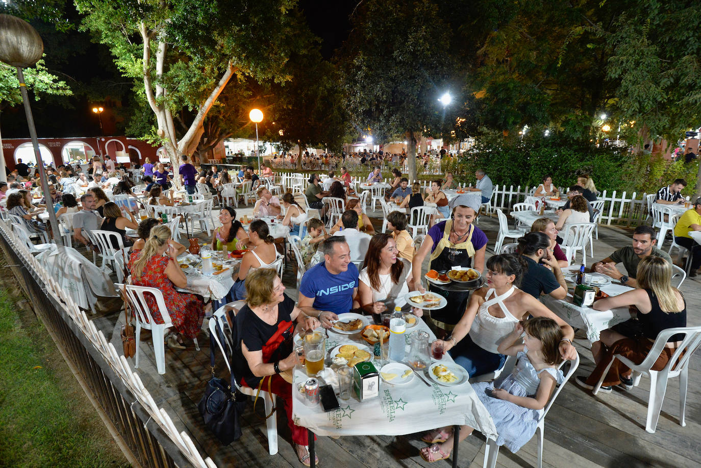 Fotos: Los murcianos abarrotan Los Huertos