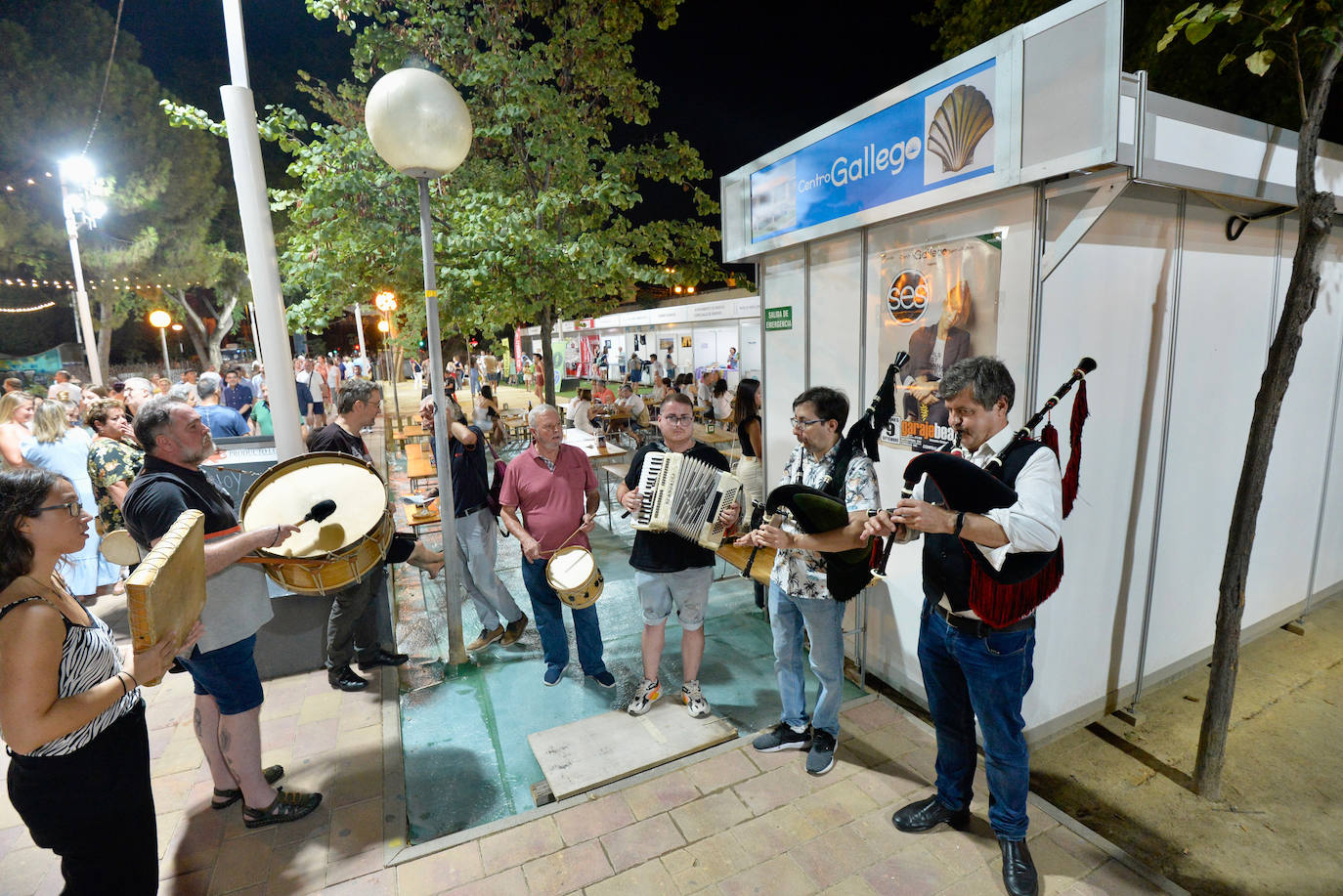 Fotos: Los murcianos abarrotan Los Huertos