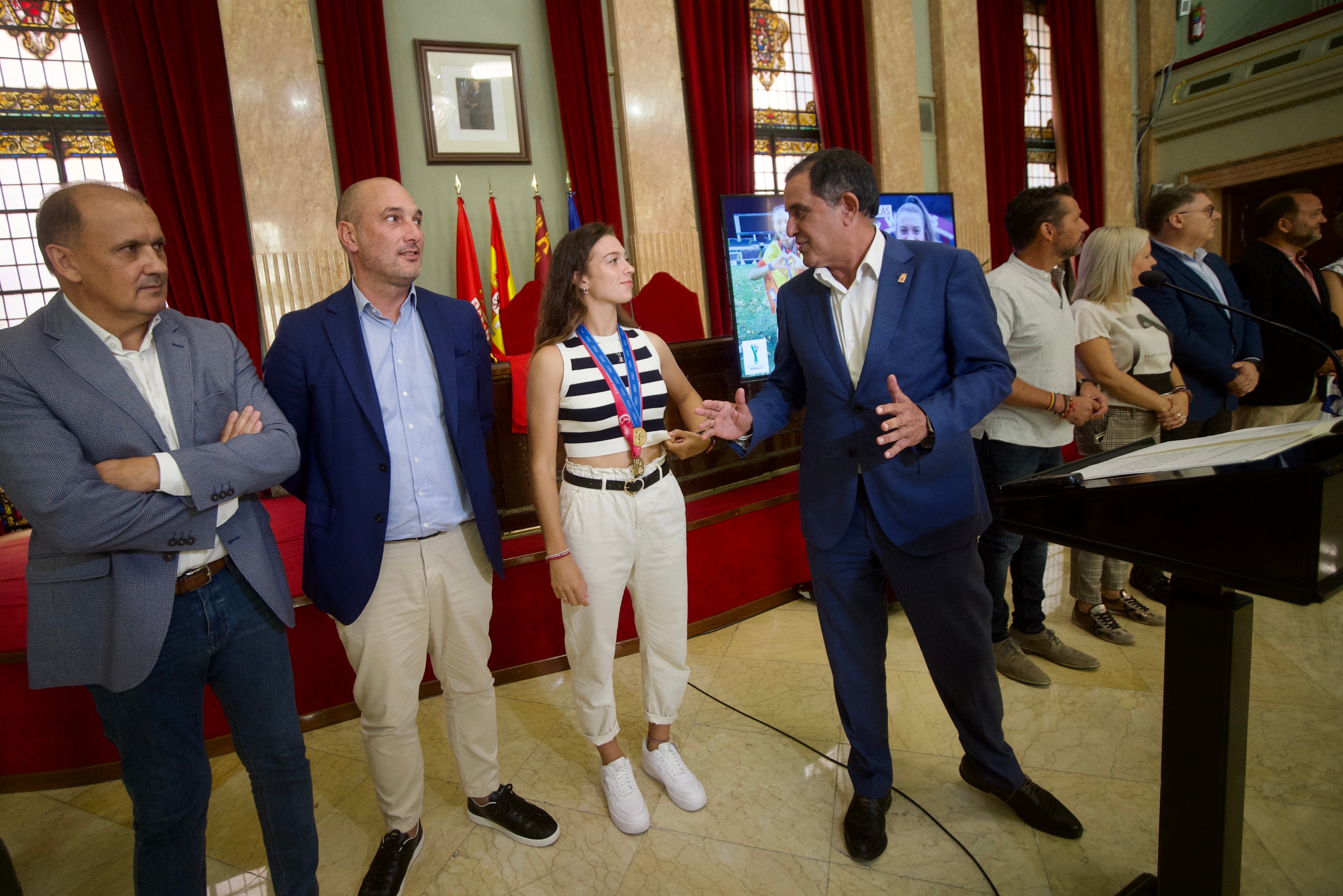 Silvia Lloris, este lunes, en la recepción celebrada en el Ayuntamiento de Murcia.