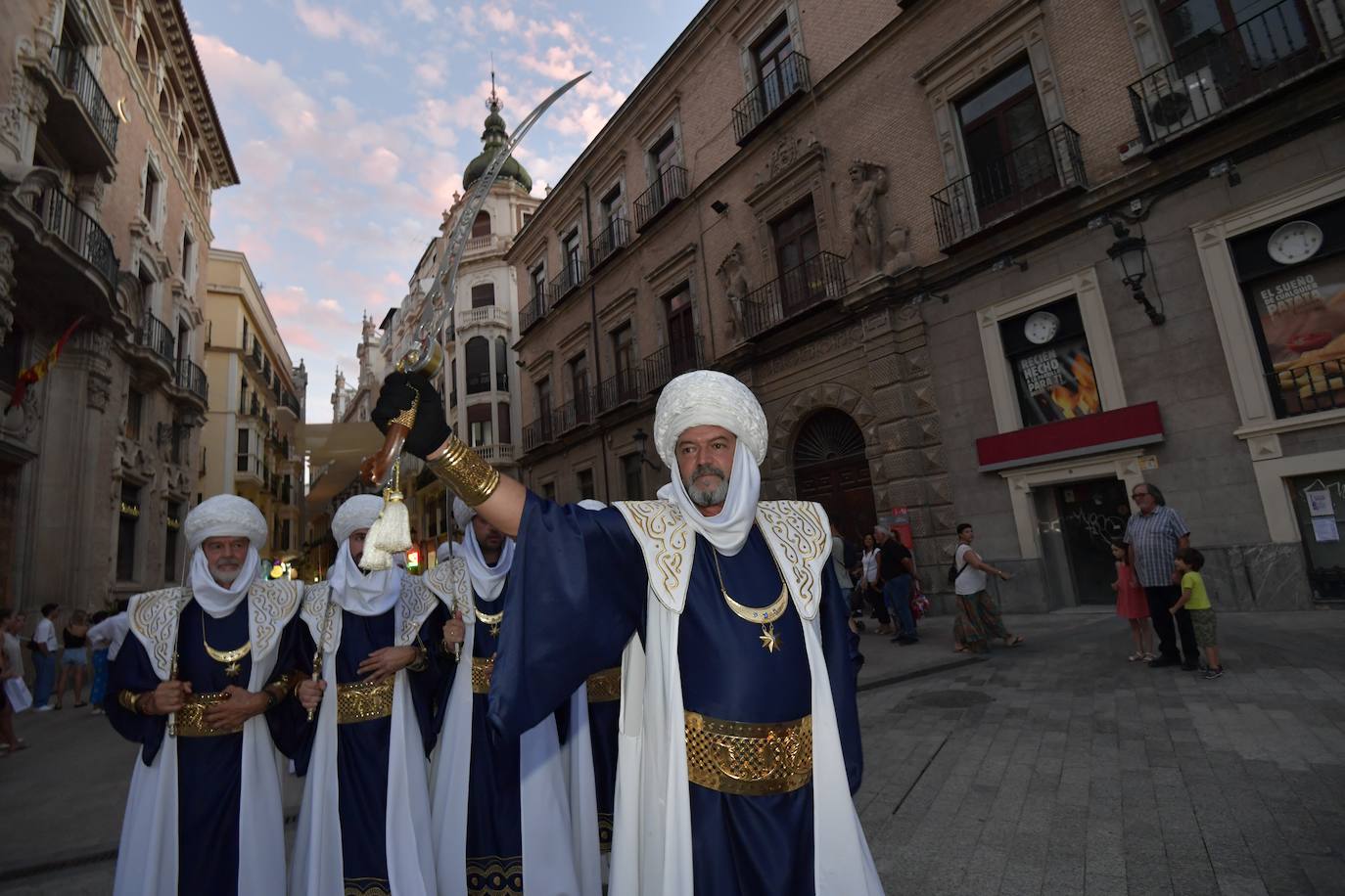 Fotos: Las imágenes de la ansiada vuelta de Moros y Cristianos de Murcia