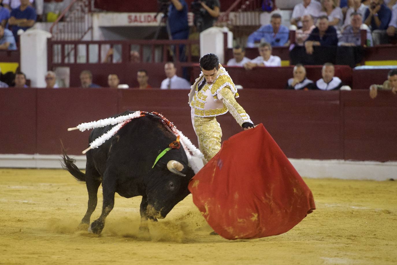 Fotos: Las imágenes de la primera corrida de la Feria Taurina de Murcia