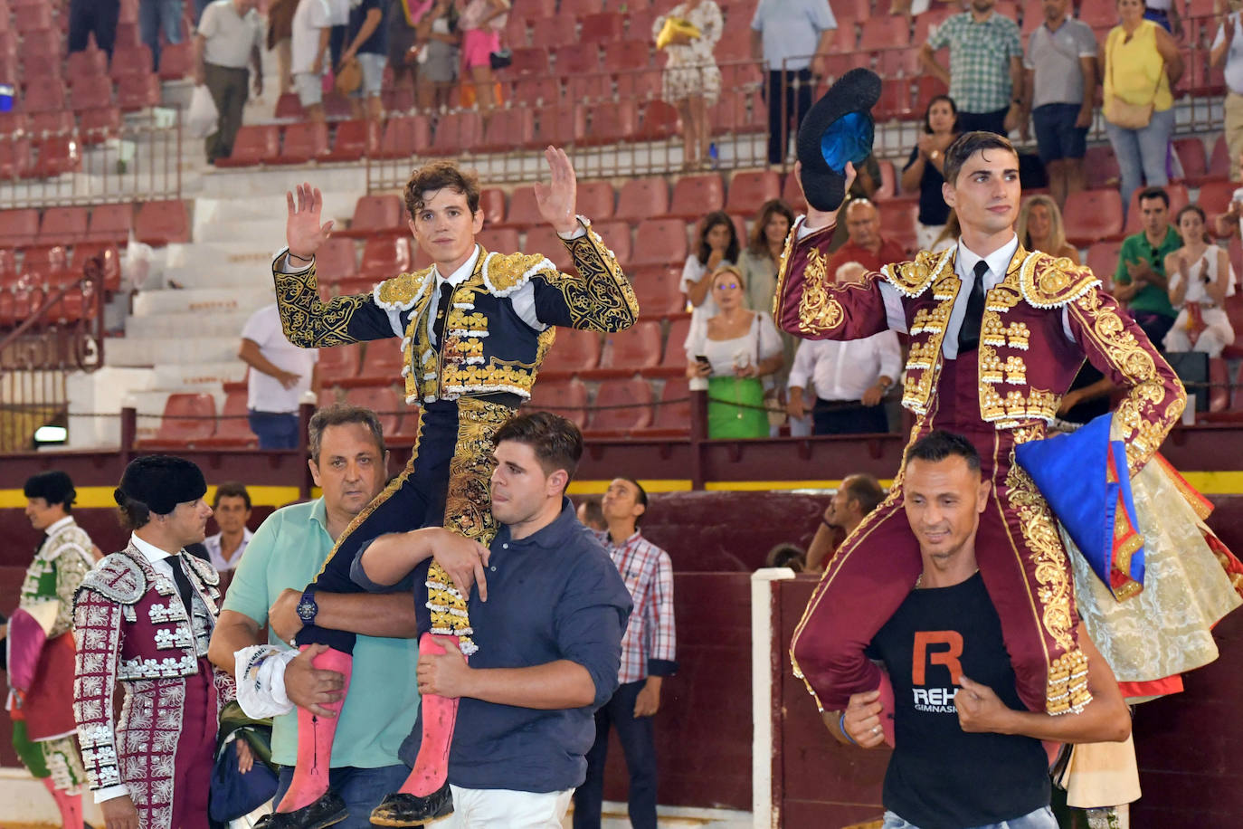 Fotos: Jorge Martínez y Parrita salen por la puerta grande en Murcia