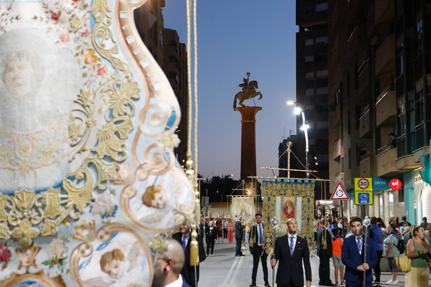 Fotos: Procesión de La Dolorosa en Lorca