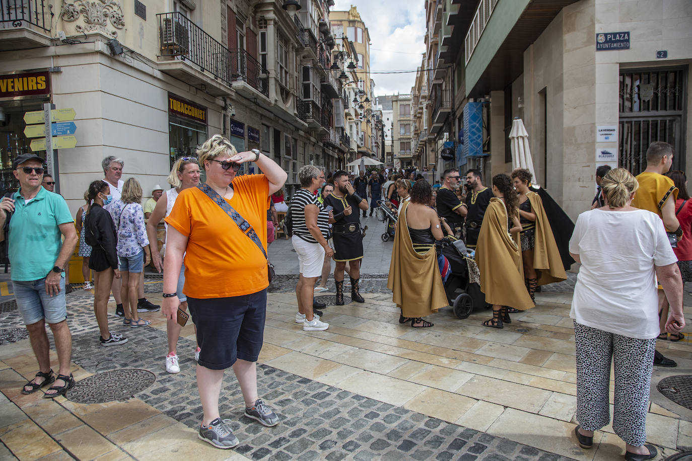 Fotos: Turistas en Carthagineses y Romanos
