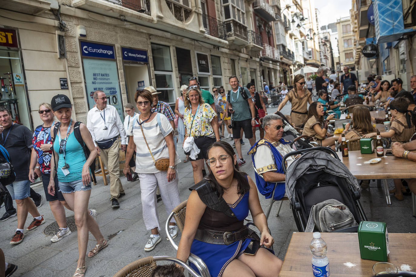 Fotos: Turistas en Carthagineses y Romanos