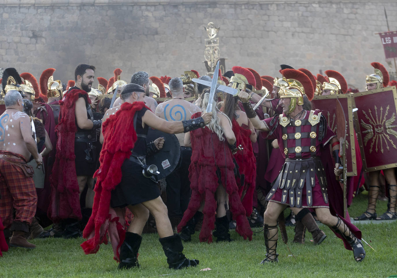 Fotos: Casi cinco mil personas disfrutan en Cartagena de la batalla por la toma de Qart Hadast