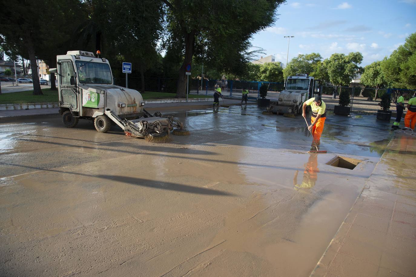 Fotos: El aviso rojo por lluvias deja en Los Alcázares 130 litros acumulados, en imágenes