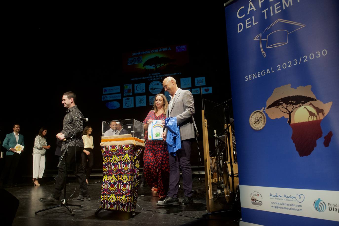 Fotos: El Romea se llena para ayudar a Azul en Acción a sanar los ojos de Senegal