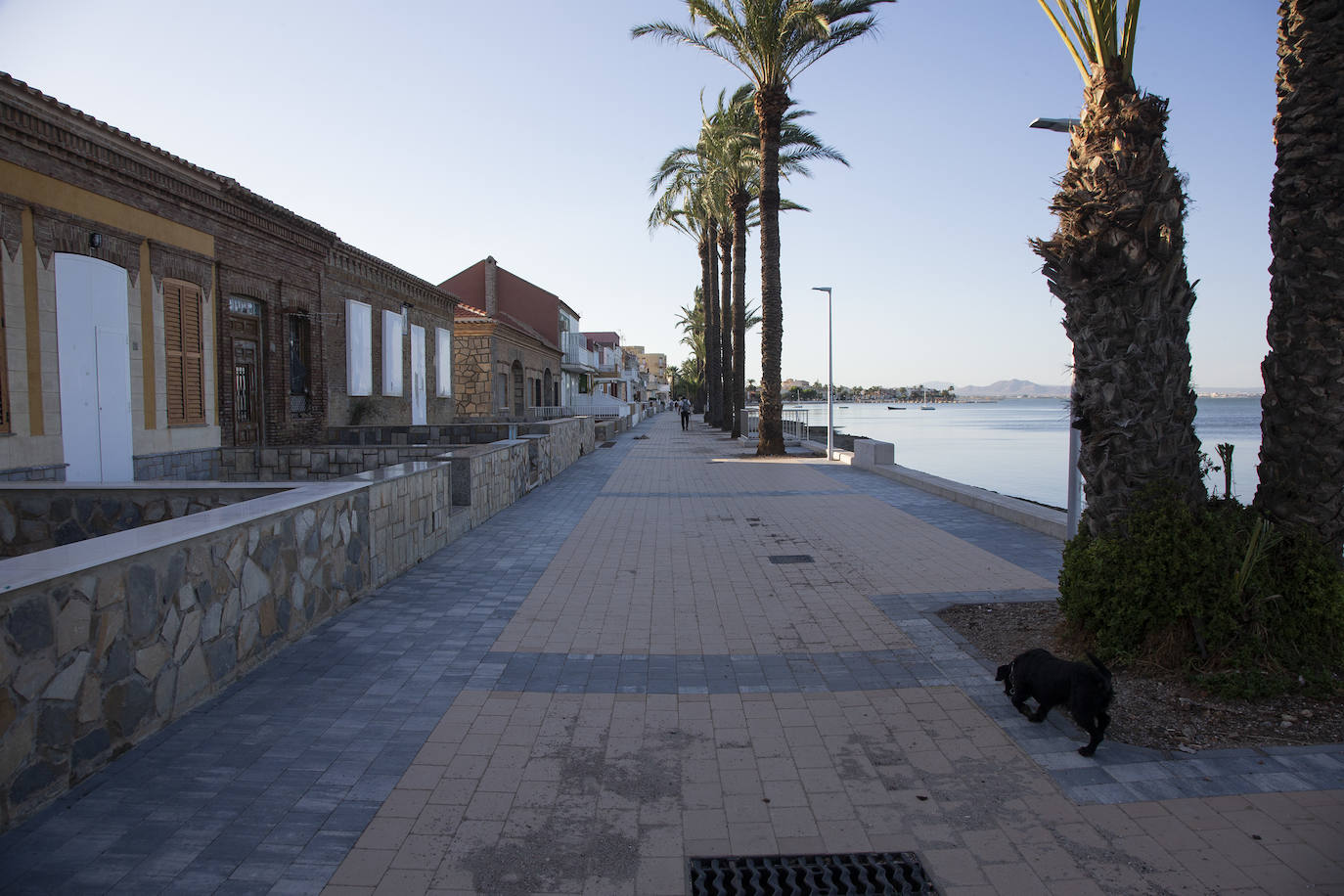 Fotos: Las intensas lluvias tiñen de marrón el Mar Menor