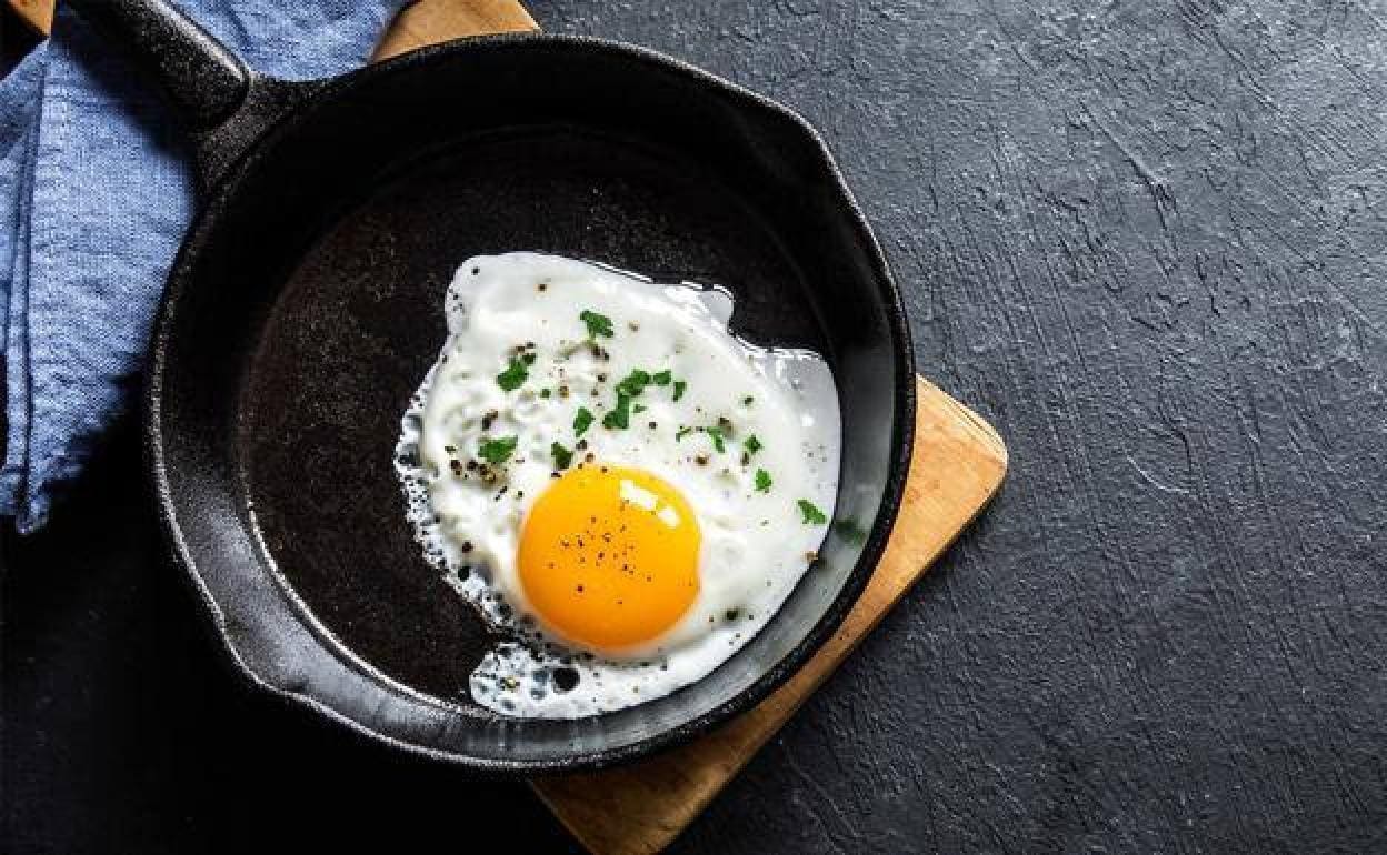 HUEVOS FRITOS  Cómo hacer huevos fritos en el microondas: es mejor que en  la sartén