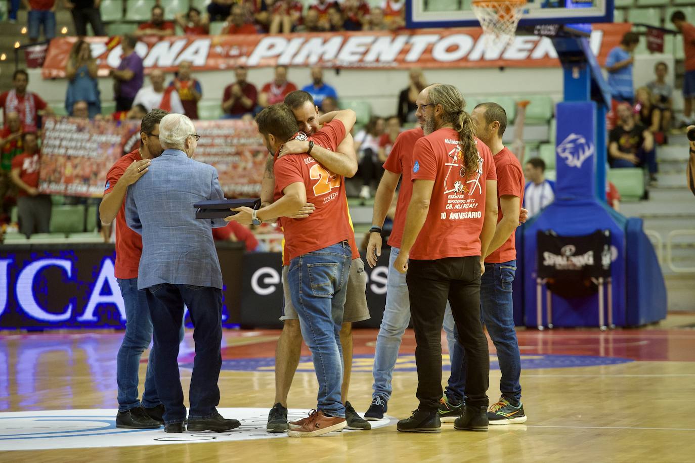 Fotos: Tropiezo en el debut del UCAM ante el Breogán