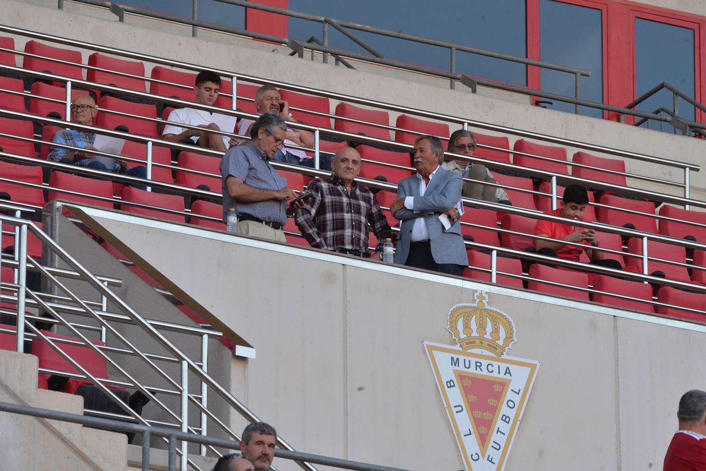 Fotos: Búscate en las gradas del Enrique Roca en la victoria del Real Murcia frente a la SD Logroñés
