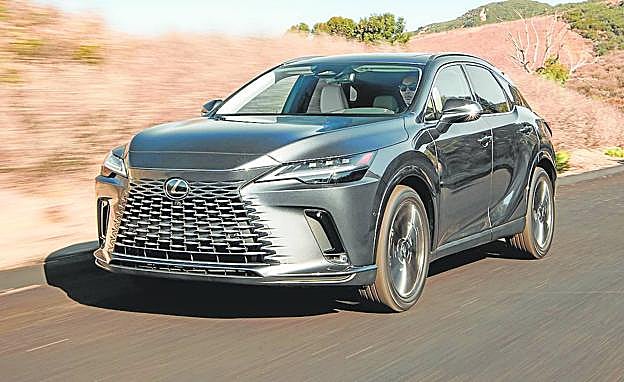 El nuevo modelo destaca por sus avanzados sistemas de seguridad y conectividad. 