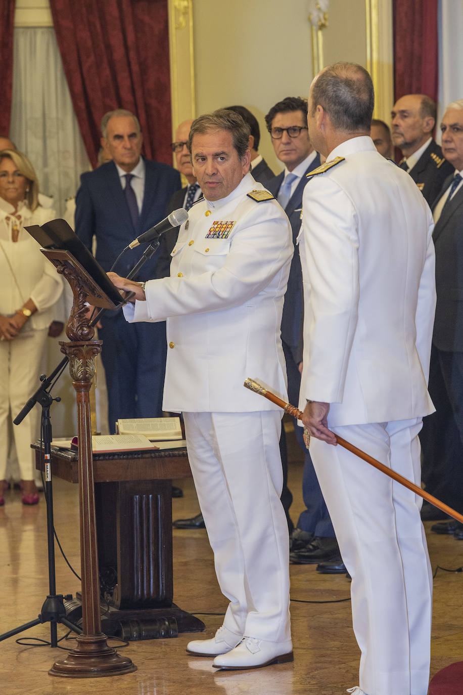 Fotos: El almirante Alfonso Delgado toma posesión en Capitanía de Cartagena