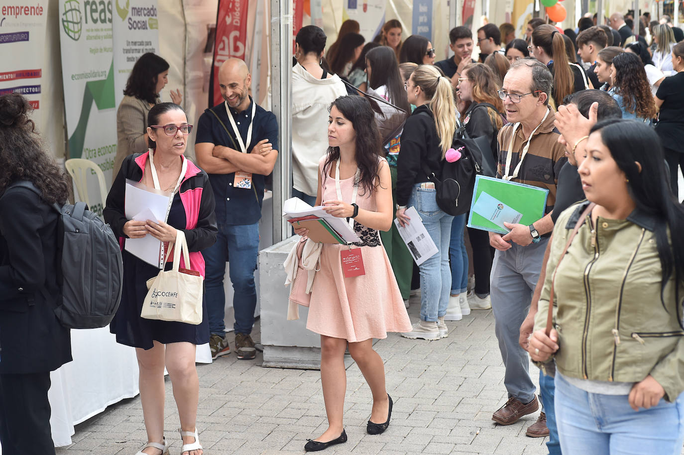 Fotos: La Feria de Empleo de Murcia atrae a cientos de personas