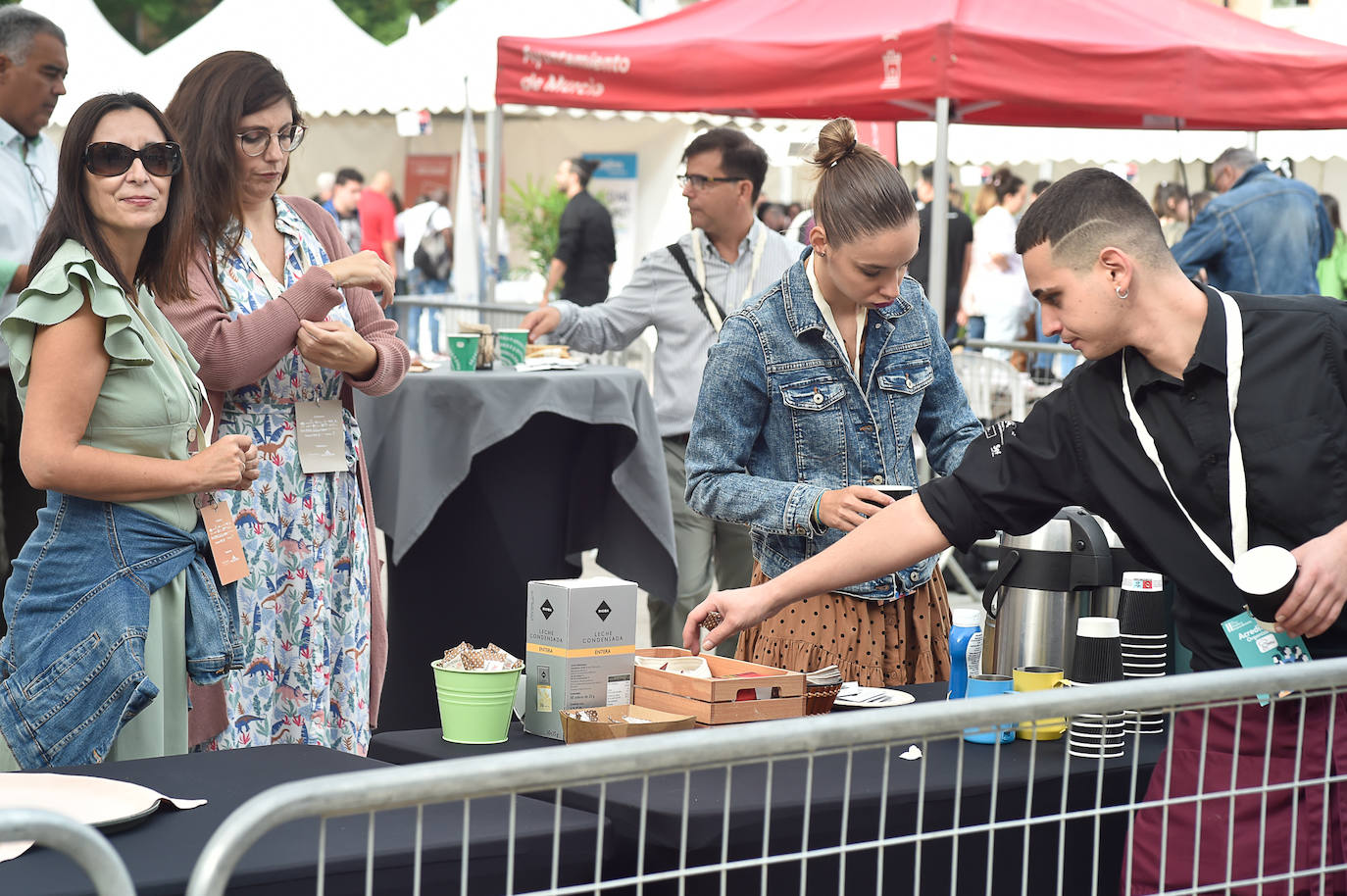 Fotos: La Feria de Empleo de Murcia atrae a cientos de personas