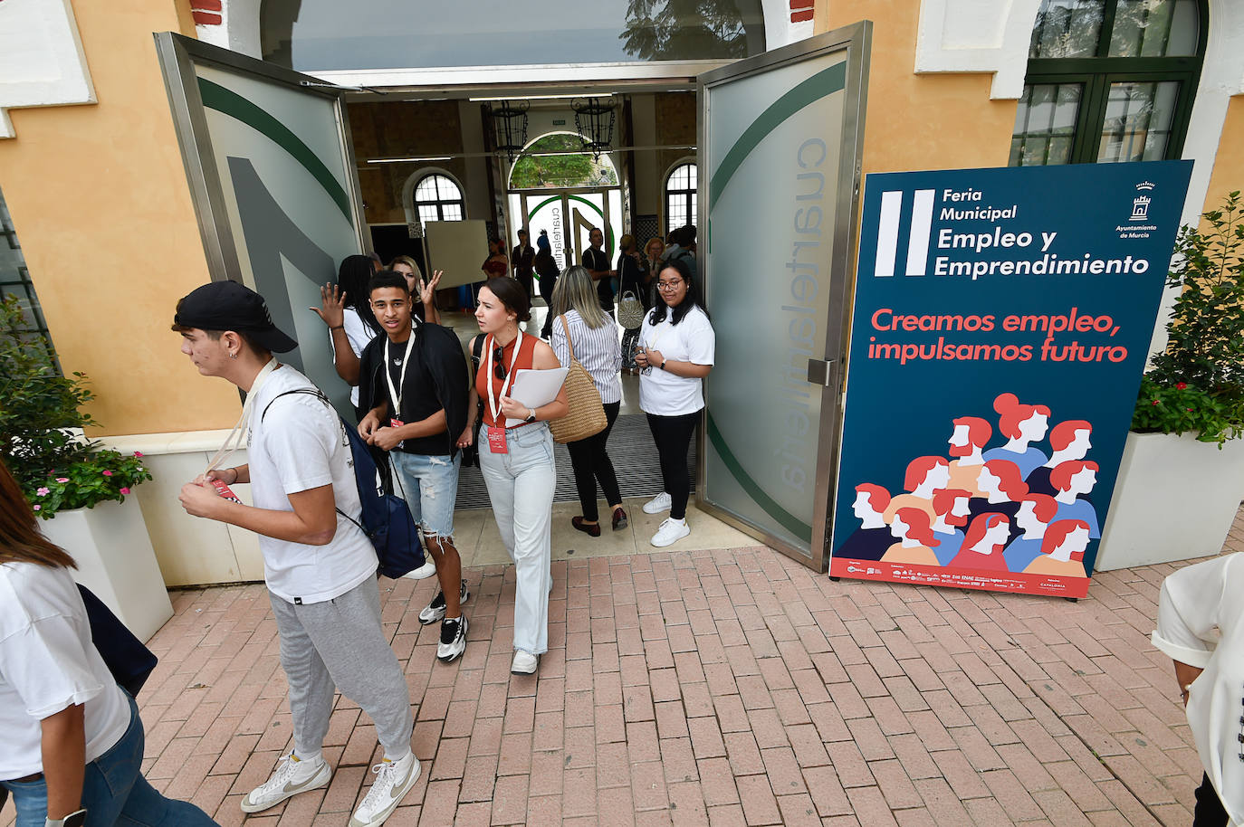 Fotos: La Feria de Empleo de Murcia atrae a cientos de personas