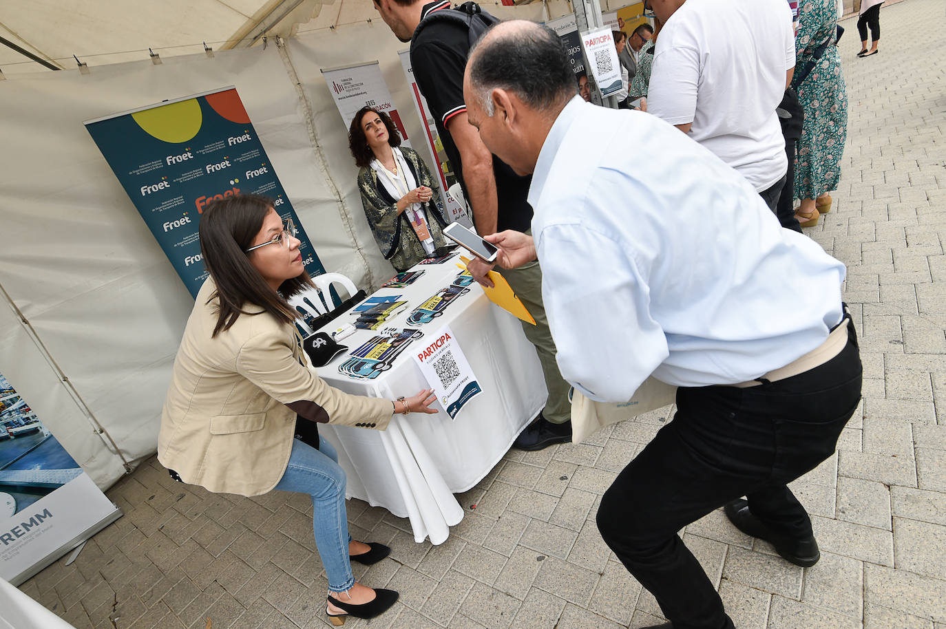 Fotos: La Feria de Empleo de Murcia atrae a cientos de personas