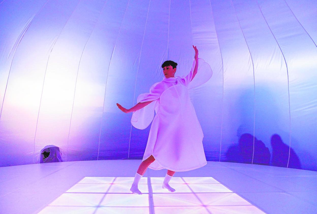 Una de las bailarinas de 'Tres'. 