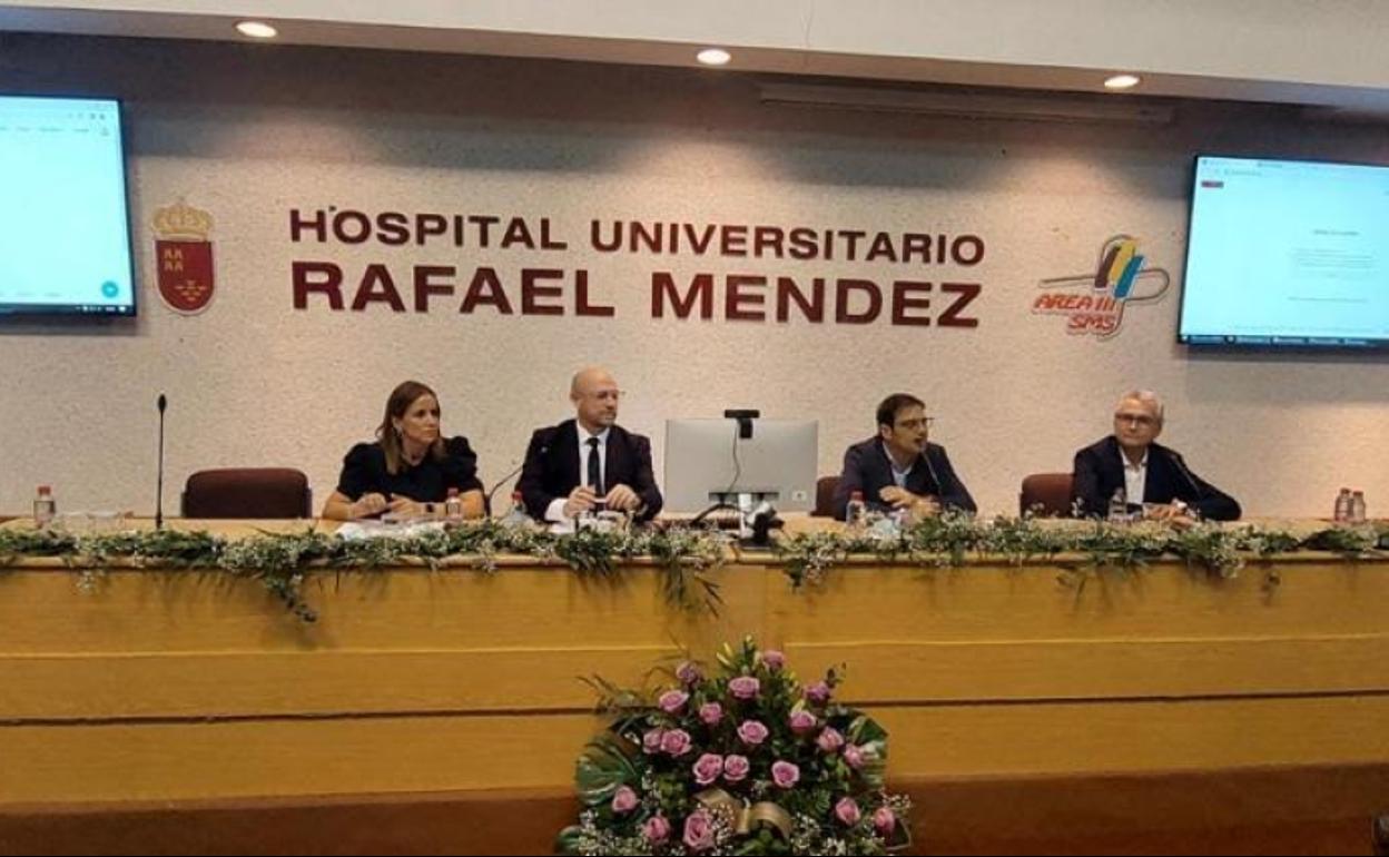 Duplicarán la superficie y las camas de la UCI del Rafael Méndez de Lorca