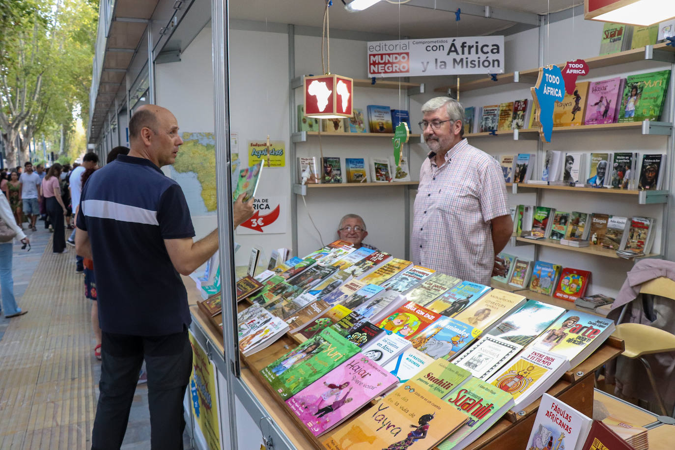 Fotos: La jornada del sábado de la Feria del Libro de Murcia, en imágenes