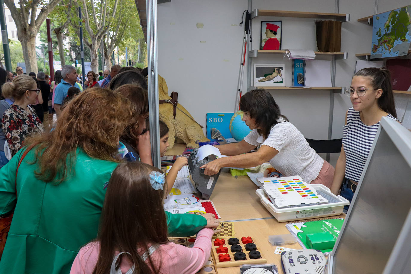 Fotos: La jornada del sábado de la Feria del Libro de Murcia, en imágenes