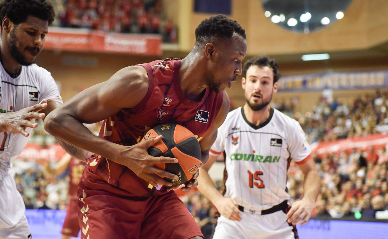 UCAM Murcia - Covirán Granada: El UCAM vuelve a pinchar en casa y aumenta las dudas