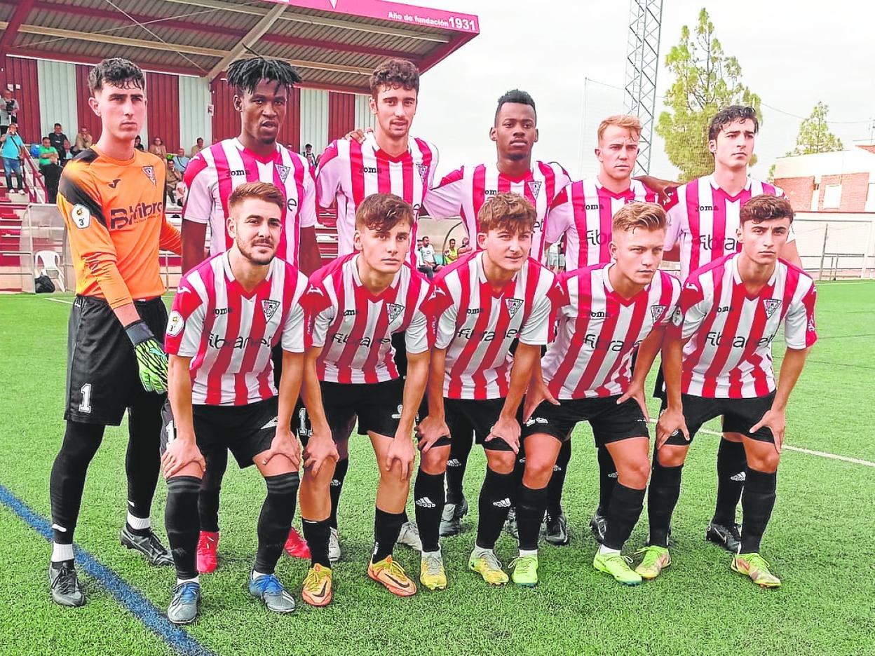 Once titular del CD Bullense esta temporada recién iniciada. 