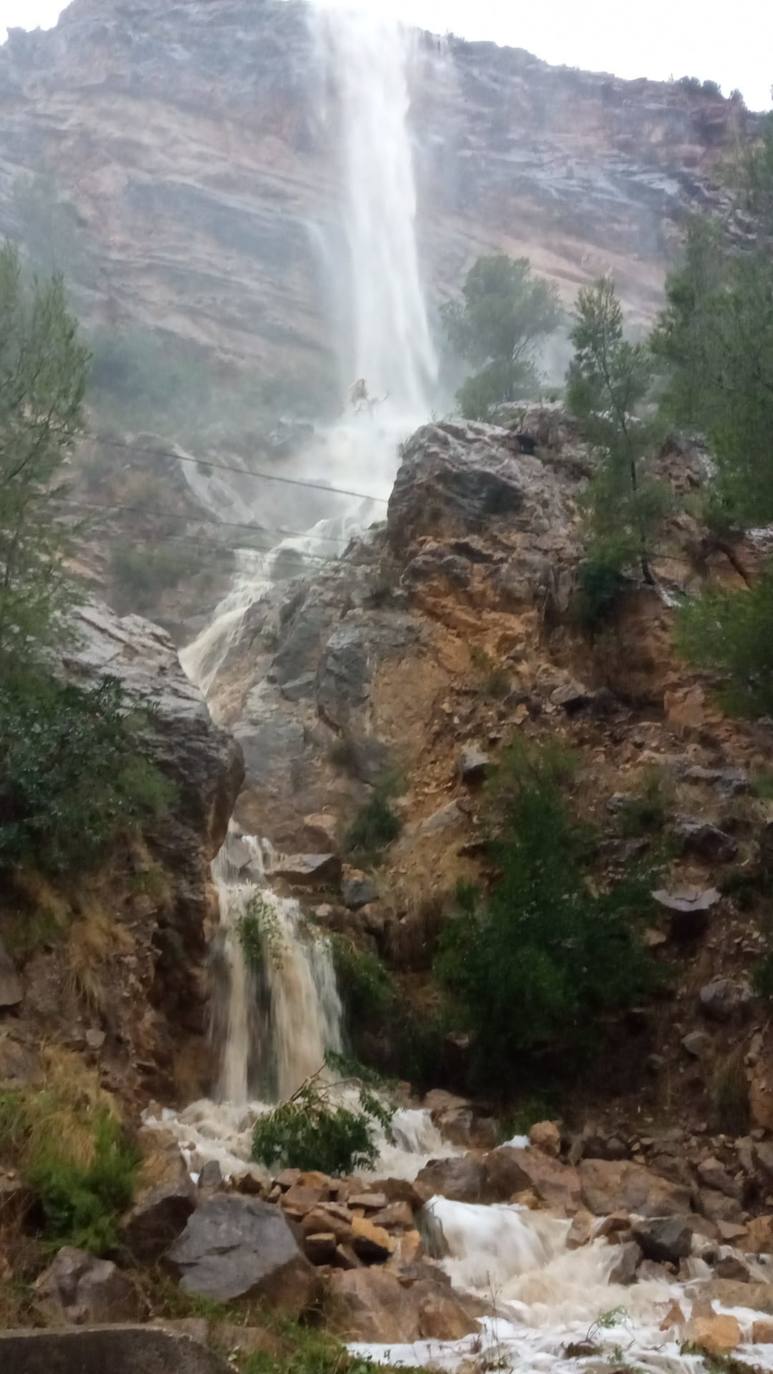 Fotos: Destrozos en Ojós y Ulea tras la tormenta