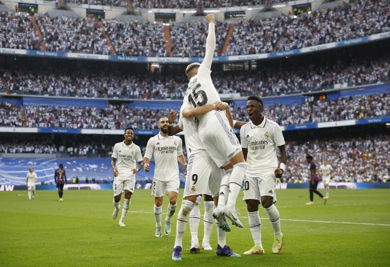 Fede Valverde celebra su gol en el clásico.