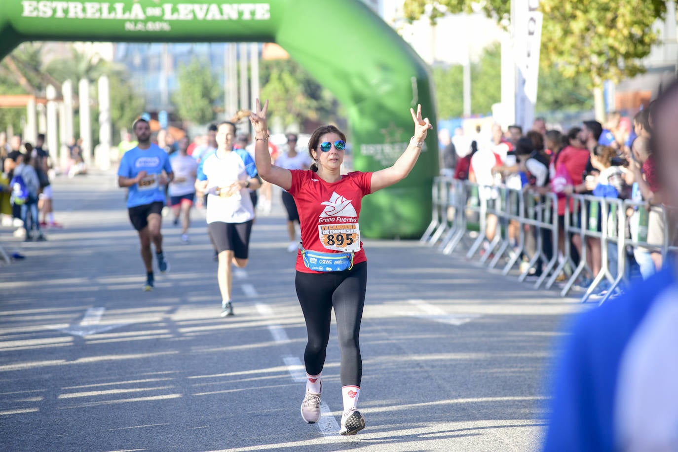 Fotos: Carrera de empresas de LA VERDAD, en imágenes