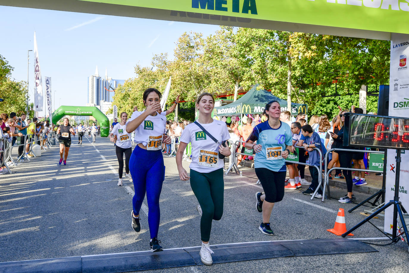 Fotos: Carrera de empresas de LA VERDAD, en imágenes