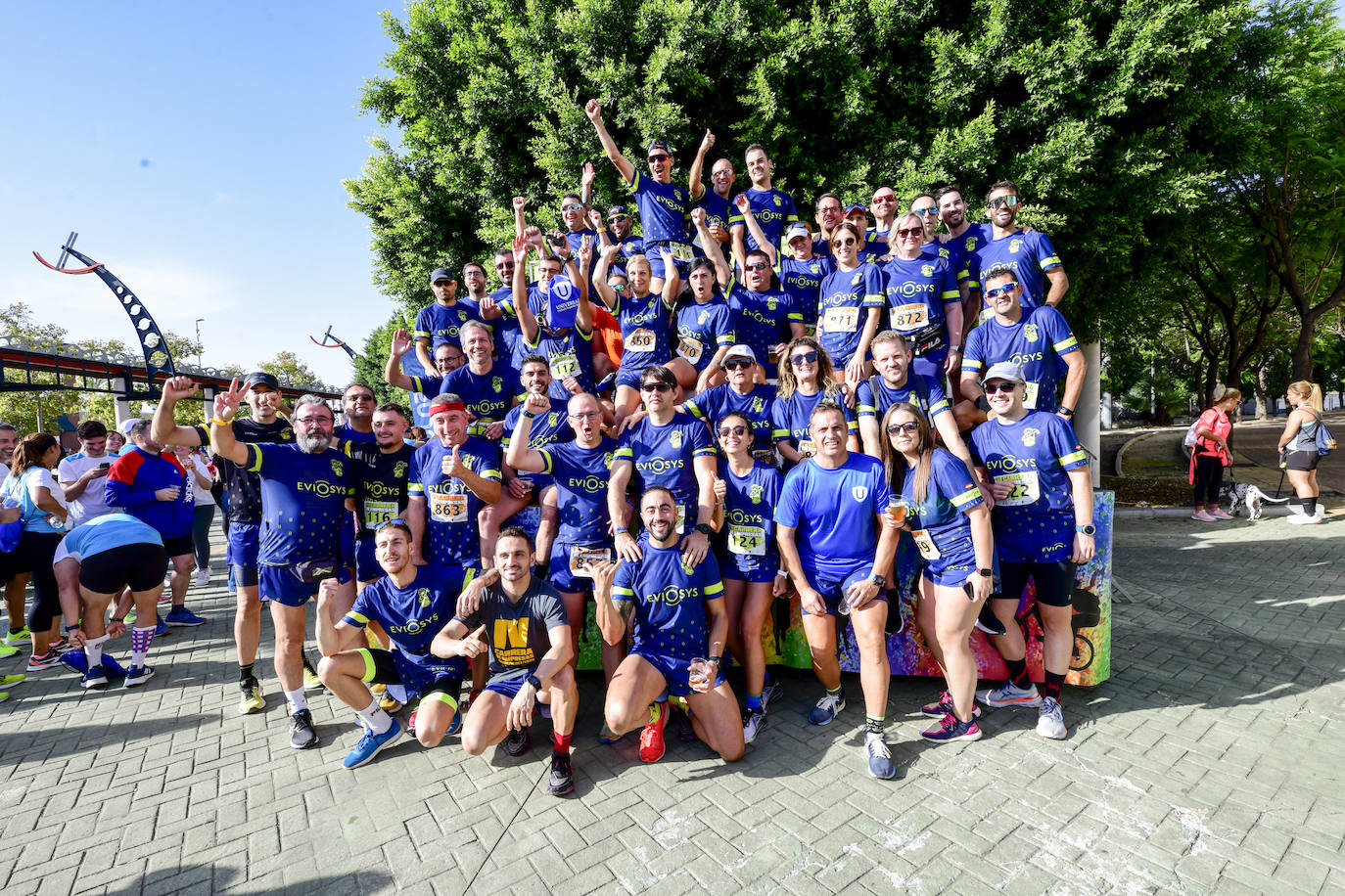 Fotos: Carrera de empresas de LA VERDAD, en imágenes