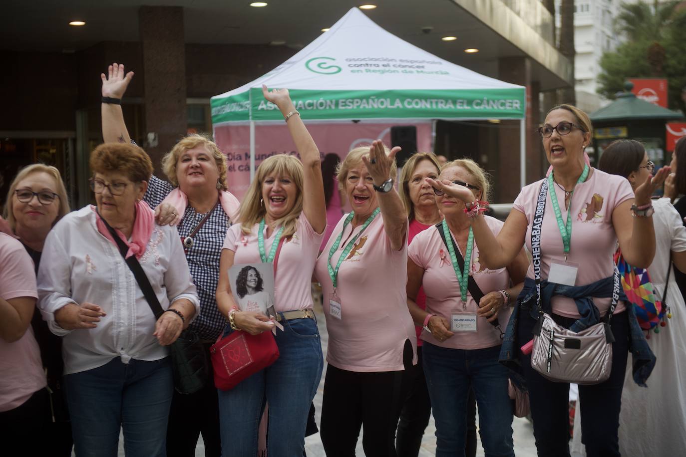 Fotos: Día contra el Cáncer de Mama en Murcia