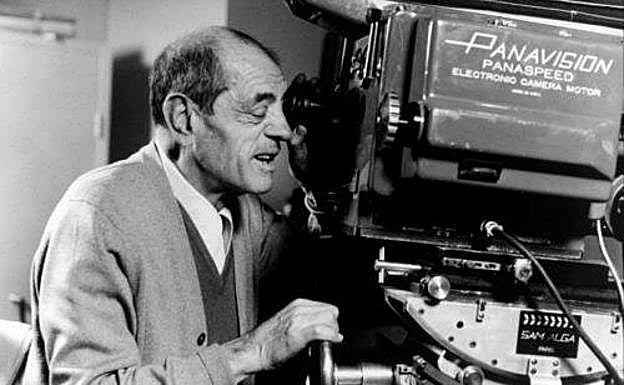 Luis Buñuel, rodando en Ciudad de México. 