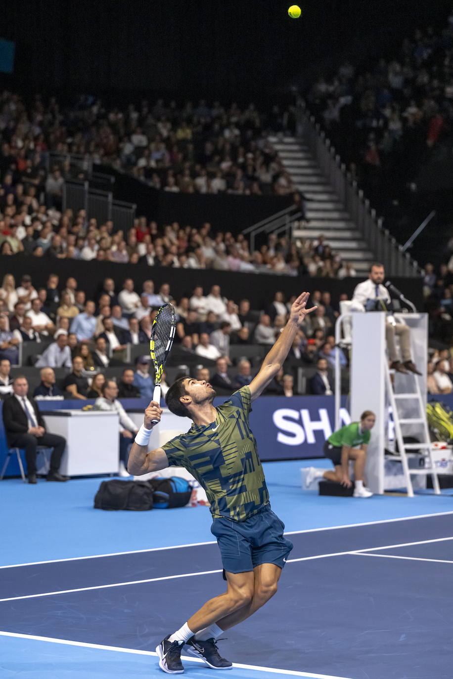 Fotos: Sufrida victoria de Carlos Alcaraz en su estreno en Basilea