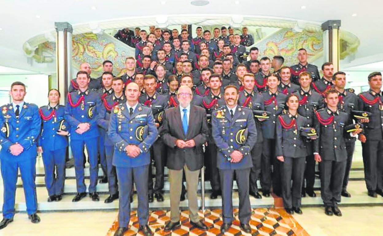 LXXVII promoción de la Academia General del Aire en la Asamblea Regional.