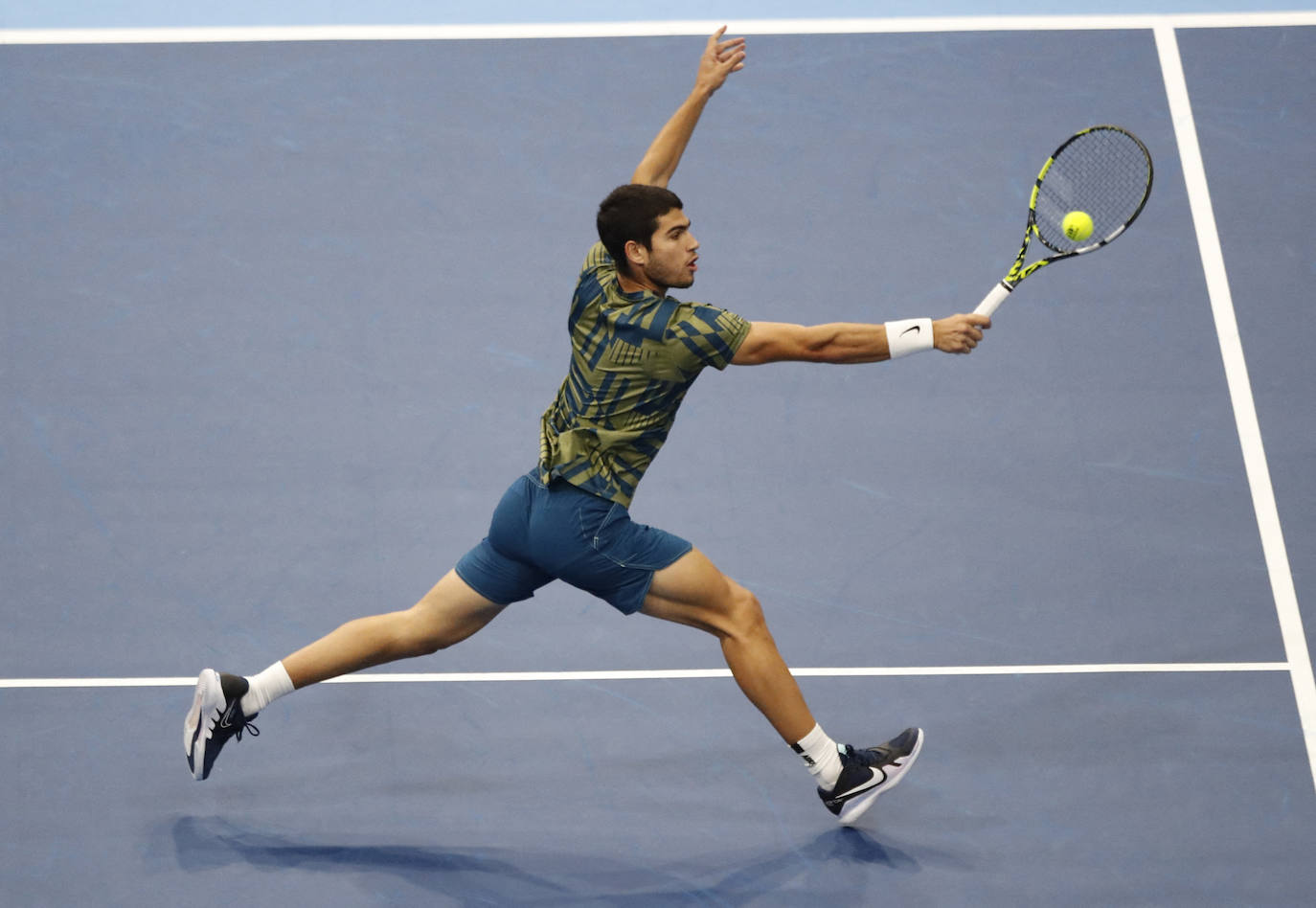 Fotos: El partido entre Carlos Alcaraz y Aliassime del ATP 500 de Basilea, en imágenes