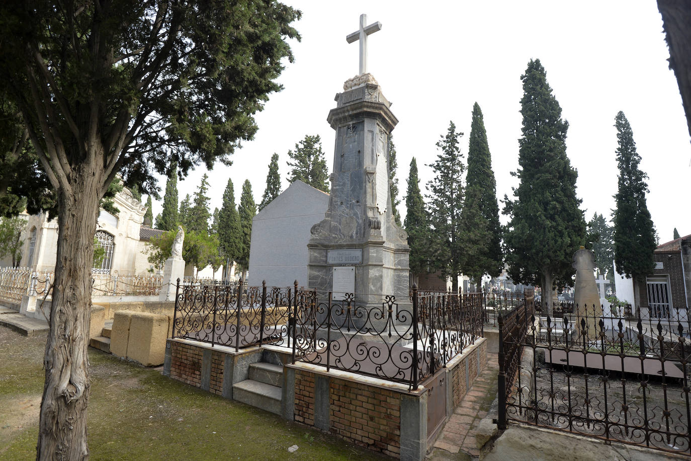 Fotos: Panteones y sepulcros del cementerio Nuestro Padre Jesús de Murcia